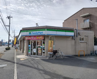 ファミリーマート　枚方大橋店の画像1