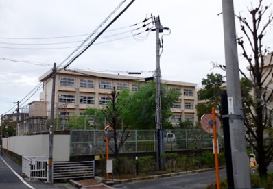 谷川中学校の画像1