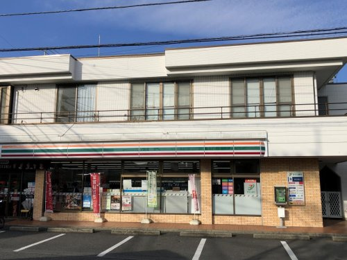 セブンイレブン横浜釜利谷店