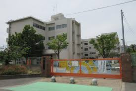宝塚市立光明小学校の画像1