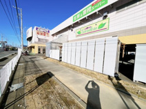 エスポット韮山店