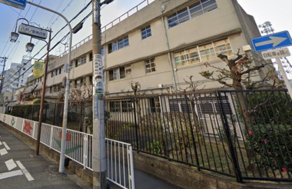 八戸の里小学校の画像1