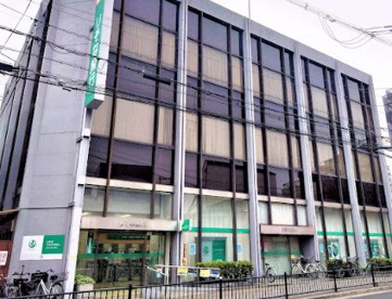 りそな銀行 小阪支店の画像1