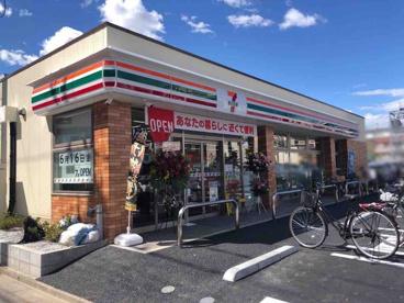 セブンイレブン葛飾白鳥4丁目店の画像1