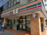 セブンイレブン川崎上小田中店