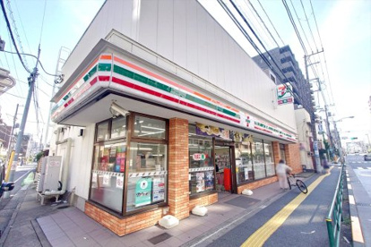 セブンイレブン文京千石1丁目店の画像1