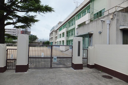 螢池小学校の画像1