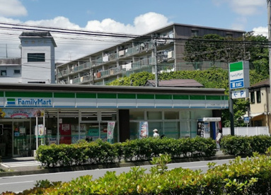 ファミリーマート　永田東一丁目店の画像1