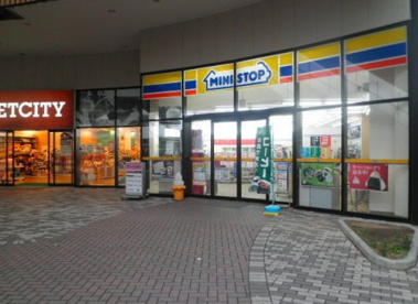 ミニストップ イオンレイクタウン店の画像1