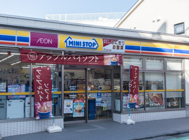 ミニストップ　中山駅南口店の画像1