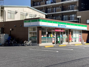 ファミリーマート戸田本町店の画像1