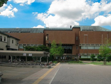 戸田市立中央図書館の画像1