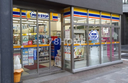 ミニストップ 上野池之端店の画像1