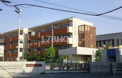 草加市立谷塚小学校の画像1