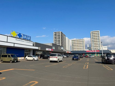 アクロスプラザ南22条（北海市場・サツドラ等）の画像1