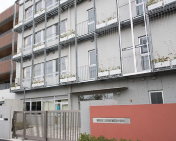 練馬区立開進第四中学校の画像1