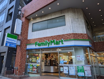 ファミリーマート 北青山一丁目店の画像1