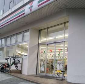 セブンイレブン　JS横浜洋光台駅前店の画像1