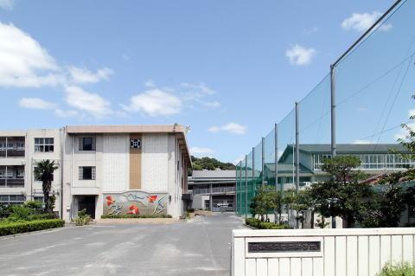 石井中学校の画像1