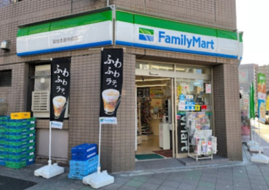 ファミリーマート 築地本願寺前店の画像1