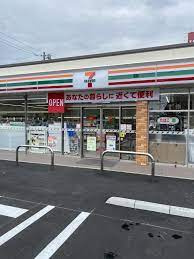 セブンイレブン 岡山原尾島3丁目店の画像1