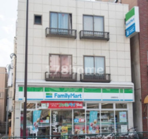 ファミリーマート 加藤根岸店の画像1