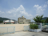 鯉山小学校