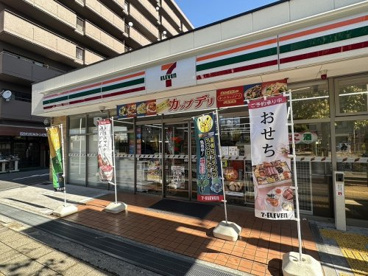 セブンイレブン 豊中岡町東店の画像1