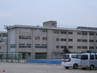 芳泉中学校の画像1