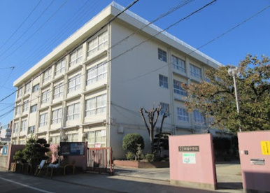 諸福中学校の画像1