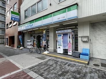ファミリーマート 泉尾一丁目店の画像1