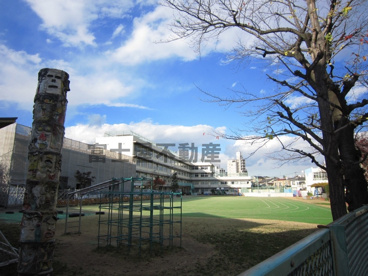 北区立 滝野川第三小学校の画像1