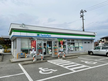 ファミリーマート 河北体育館前店の画像1
