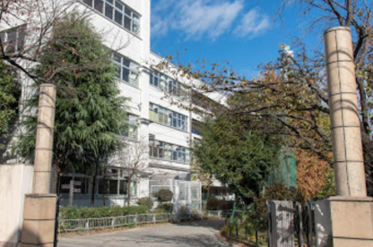 国分寺市立第一中学校の画像1