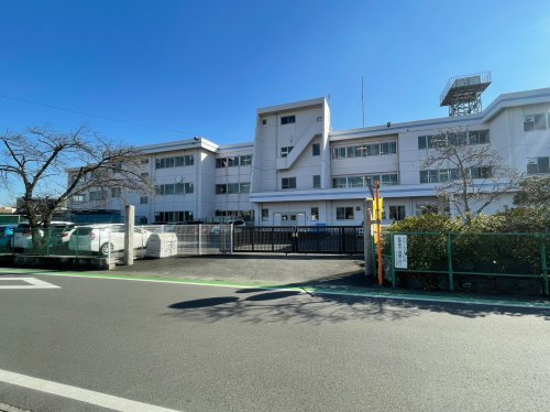 川島町立中山小学校の画像