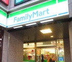 ファミリーマート　枚方市役所前店
