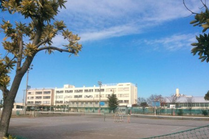 八潮市立八條中学校の画像1