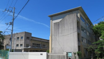 第三中学校
