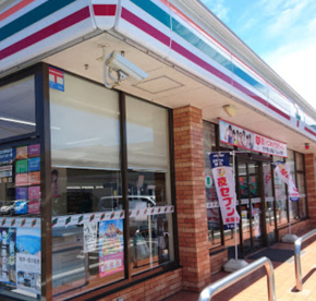 セブンイレブン　大和福田店の画像1