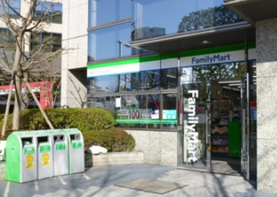 ファミリーマート 新宿アイタウン店の画像1