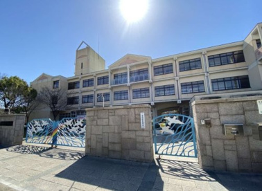 神戸市立六甲アイランド小学校の画像1