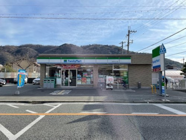 ファミリーマート 川西でざいけ店の画像1
