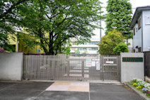 高山小学校