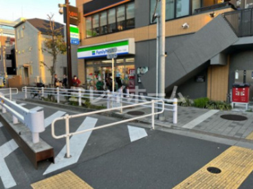 ファミリーマート西大井一丁目店の画像1