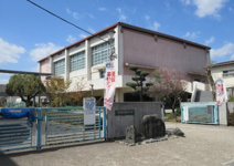 郡津小学校