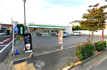 ファミリーマート 六木四丁目店