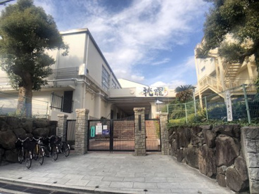 神戸市立本山南中学校の画像1