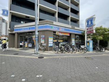 ローソン 川西小花一丁目店の画像1