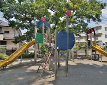 世田谷区立経堂四丁目児童遊園の画像1