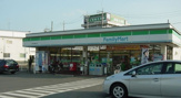 ファミリーマート 上尾日産通り店